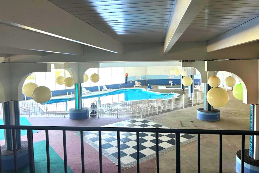 Twin City Inn & Suites Benton Harbor - St. Joseph 23/47