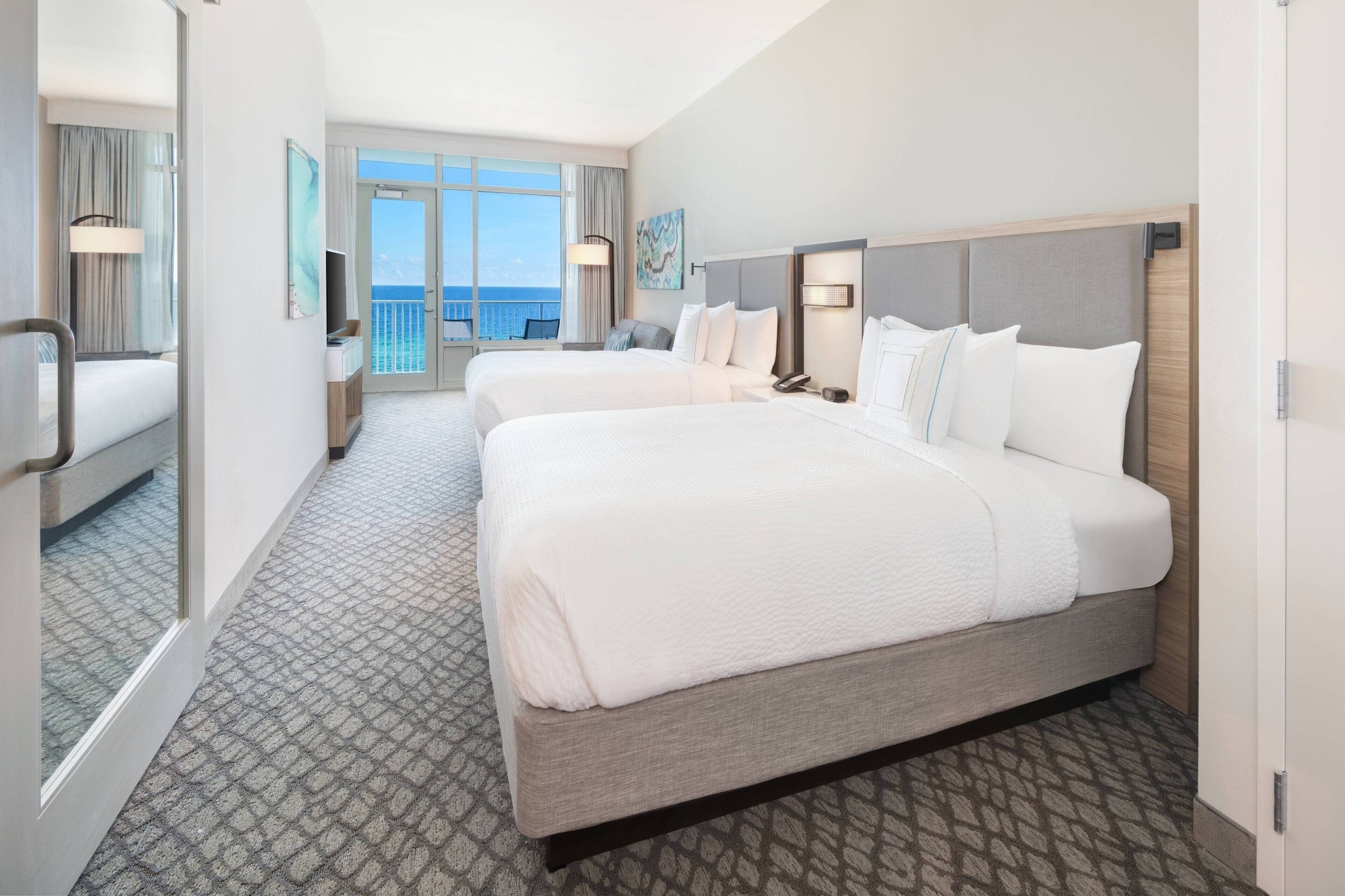 SUITE, 2 QUEEN BEDS, GULF VIEW, SOFA, BALCONY