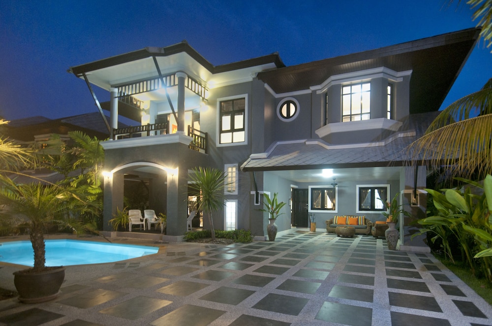 Baan Santhiya Krabi Villas 5/50