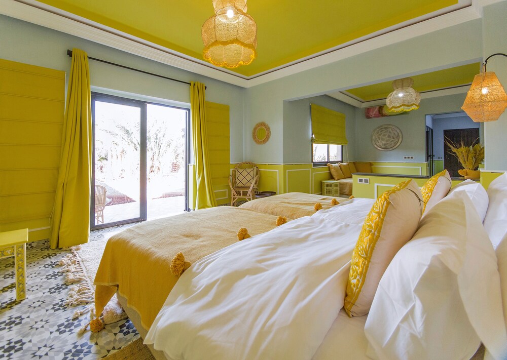 Suite, King Bed