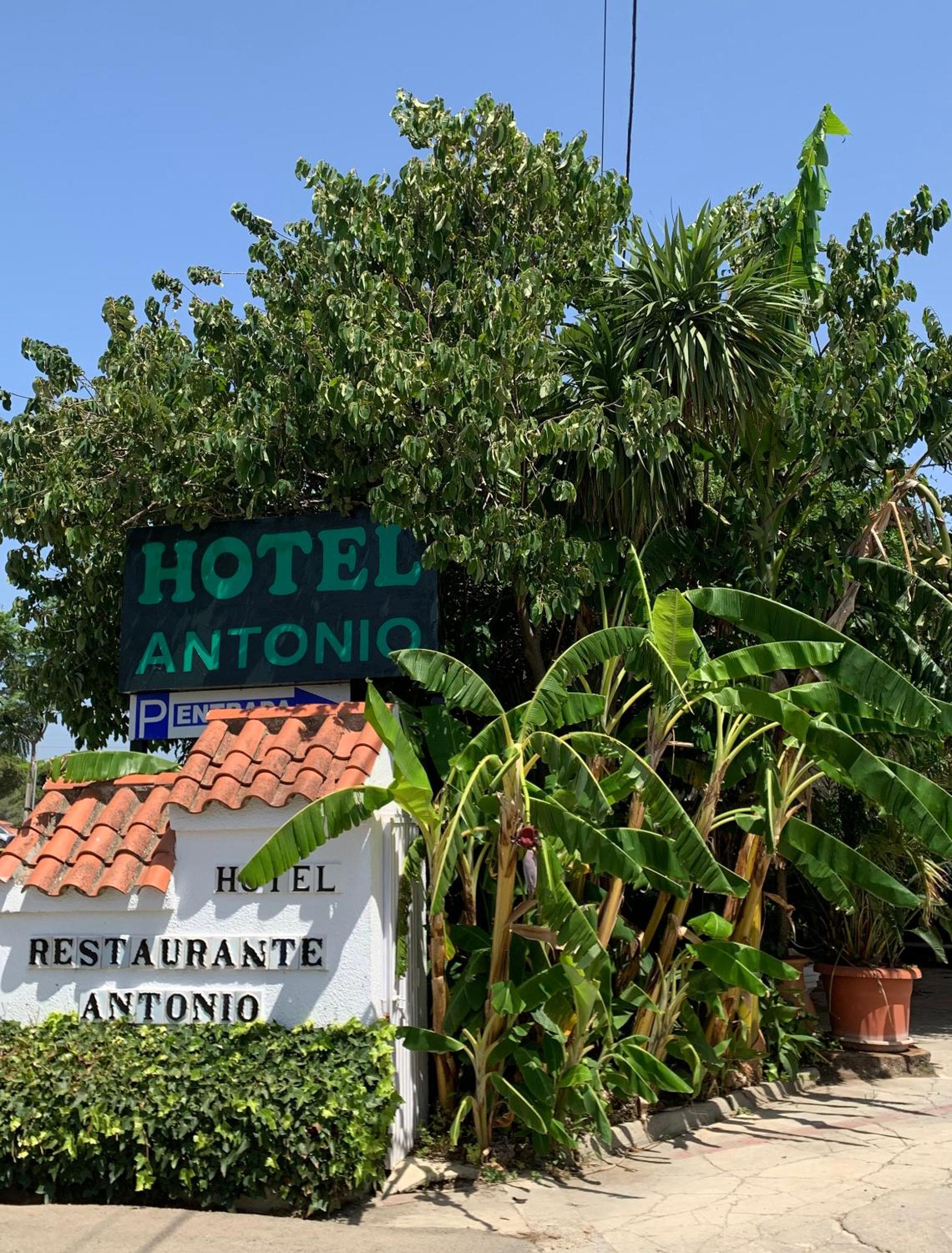 Hotel Antonio Conil 39/45