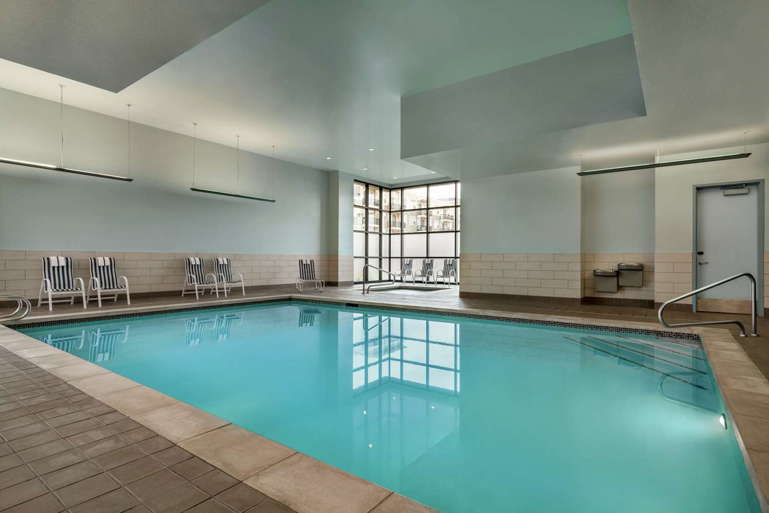 swimming pool spa