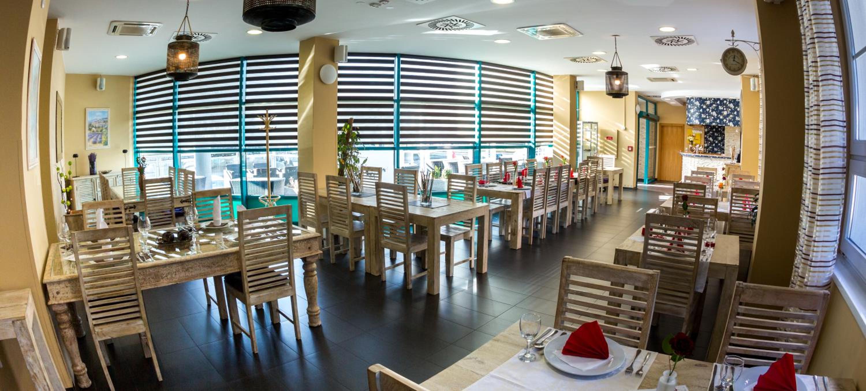 Sareza Hotel 30/48