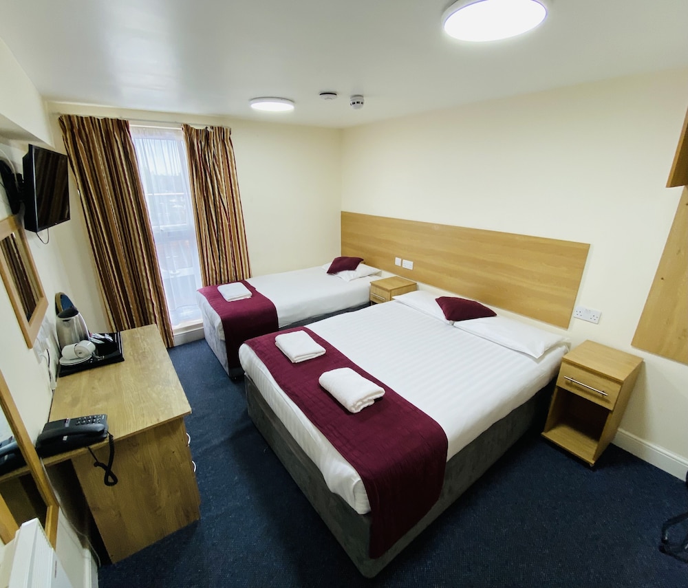 Premierlux Serviced Apartments 34/62