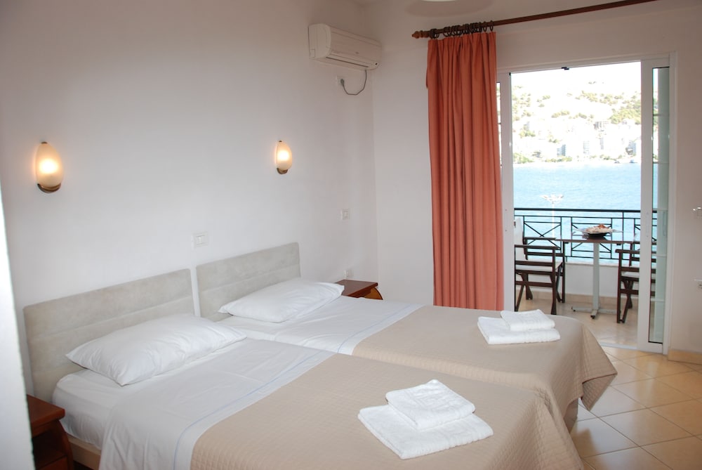 Hotel Mano 12/36