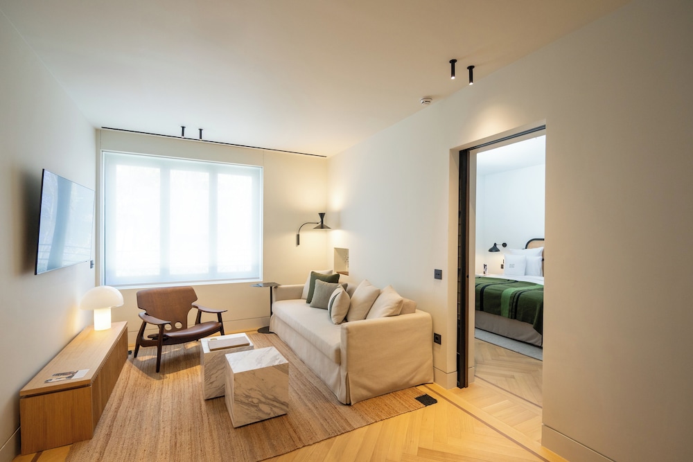 جناح تنفيذي بسرير كينج وسريرين منفصلين، Athens Capital Suites-MGallery Collection 3/11