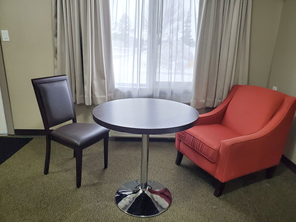Royal Lodge Motel 36/50