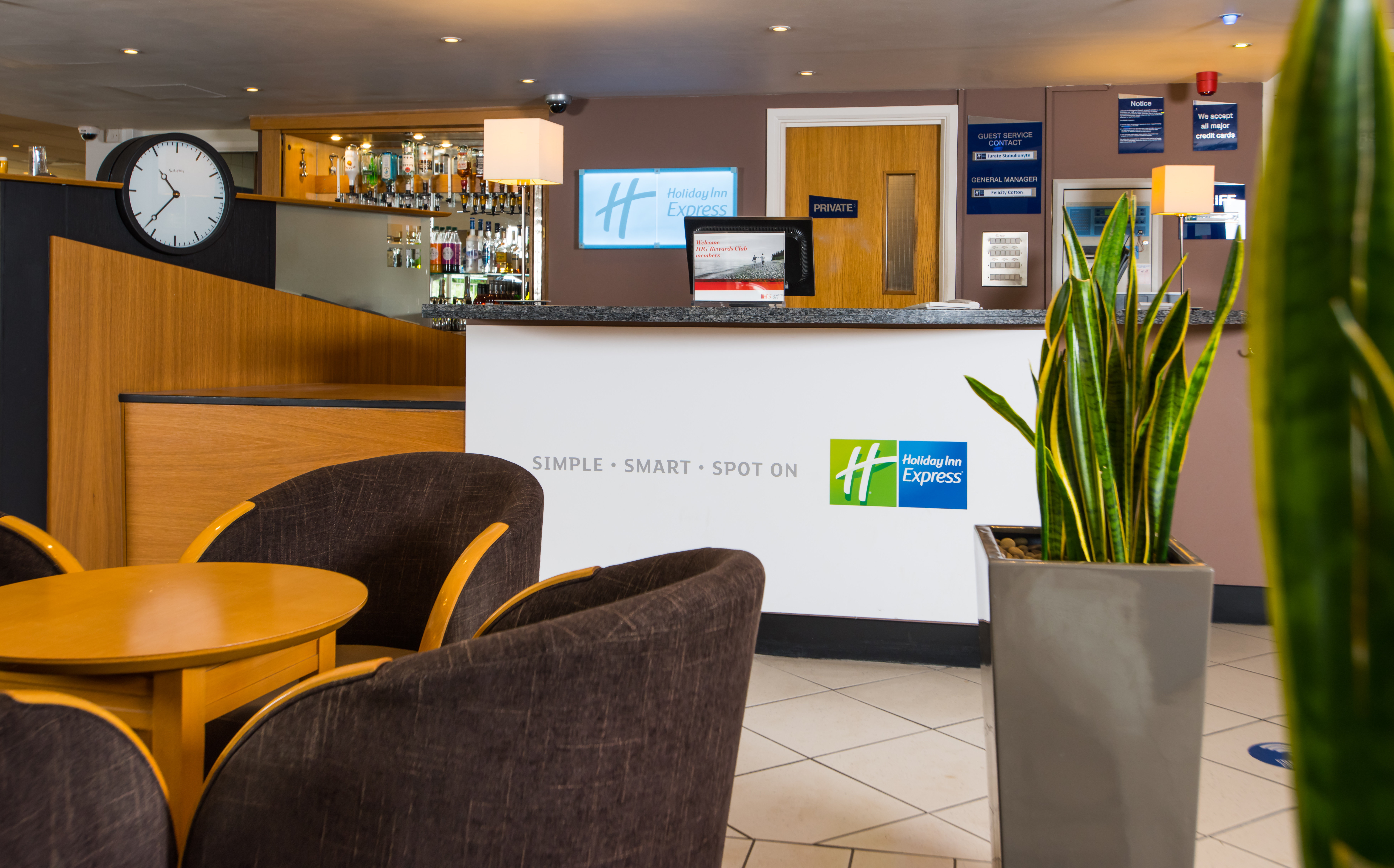 Holiday Inn Express Gloucester South 9/24