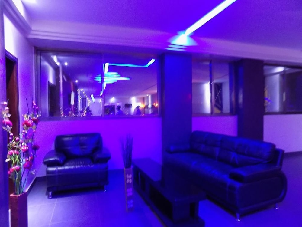 Freedom City Hotel 26/34