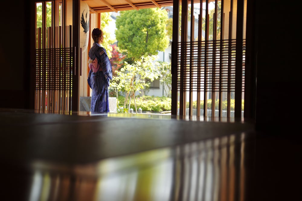 ONISHIYA SUISHOEN 23/60