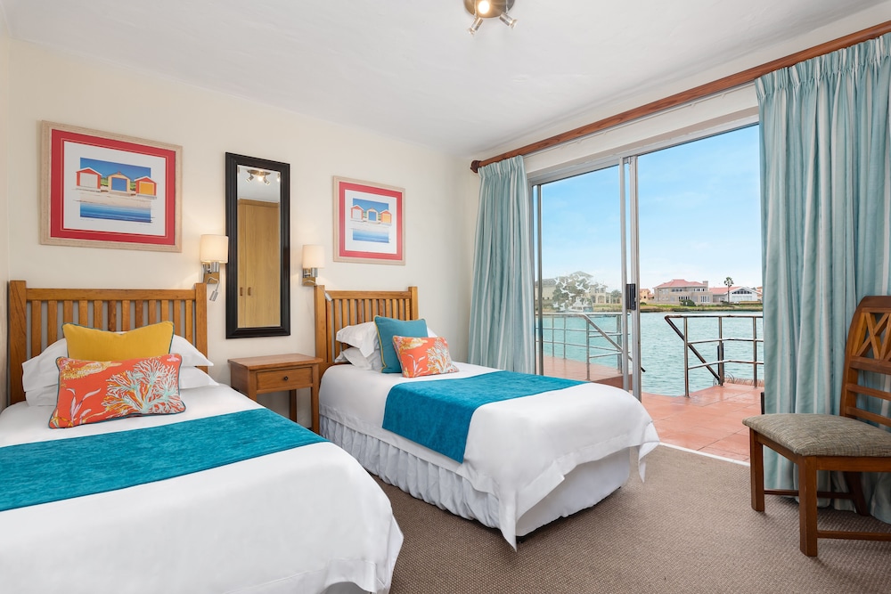 Port Owen Marina 13/50