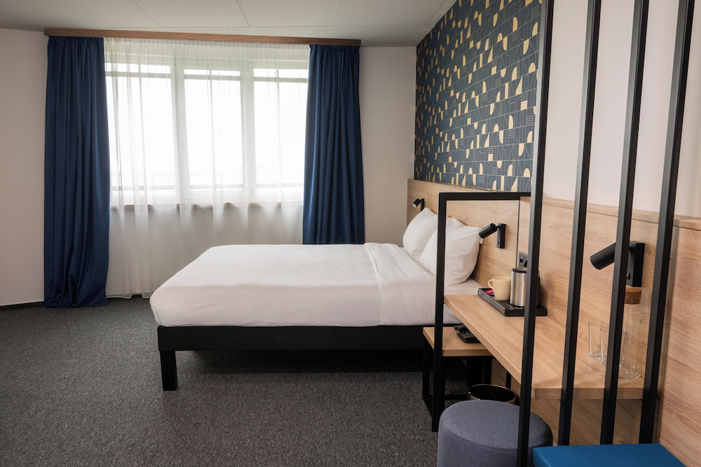 Ibis Styles Debrecen Airport 8/23