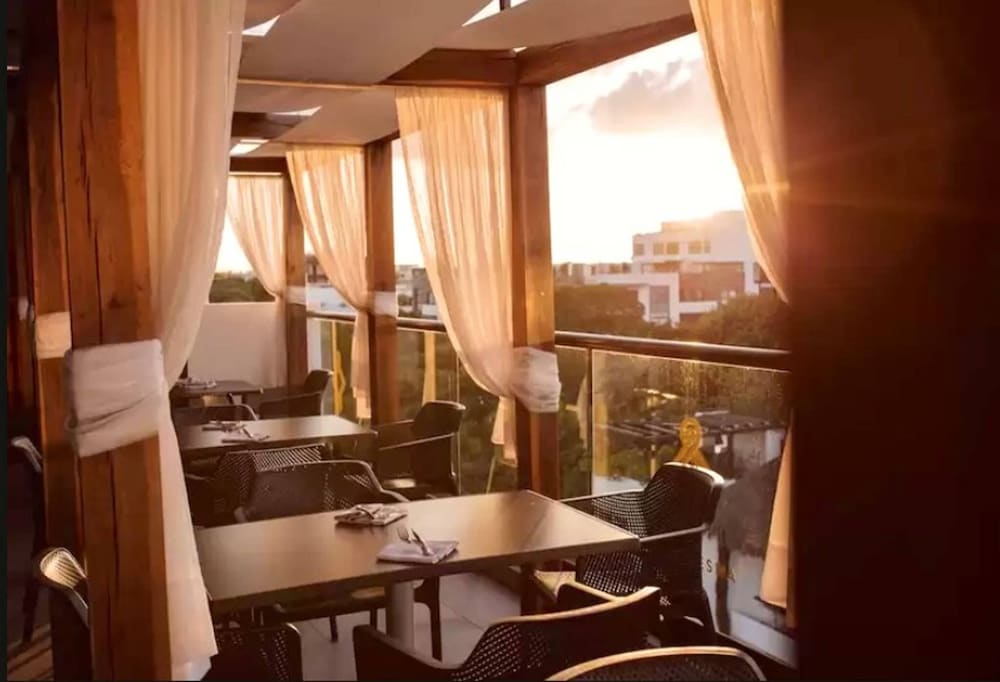 IT Boutique Hotel and Restaurant 57/73