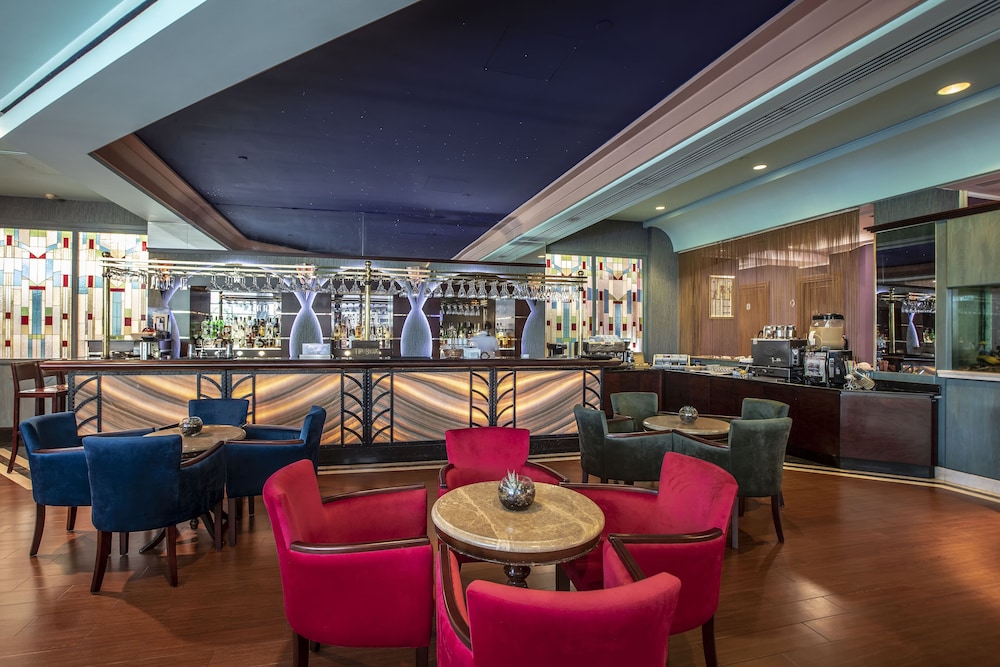 Merit Crystal Cove Hotel Casino & Spa 23/48