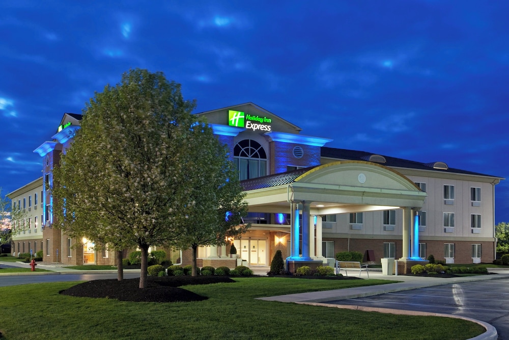 Holiday Inn Express Hotel And Suites Marion 2/68