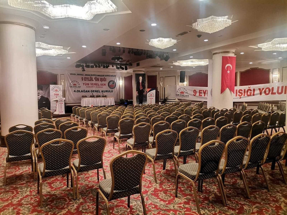 Akar International Hotel 46/50