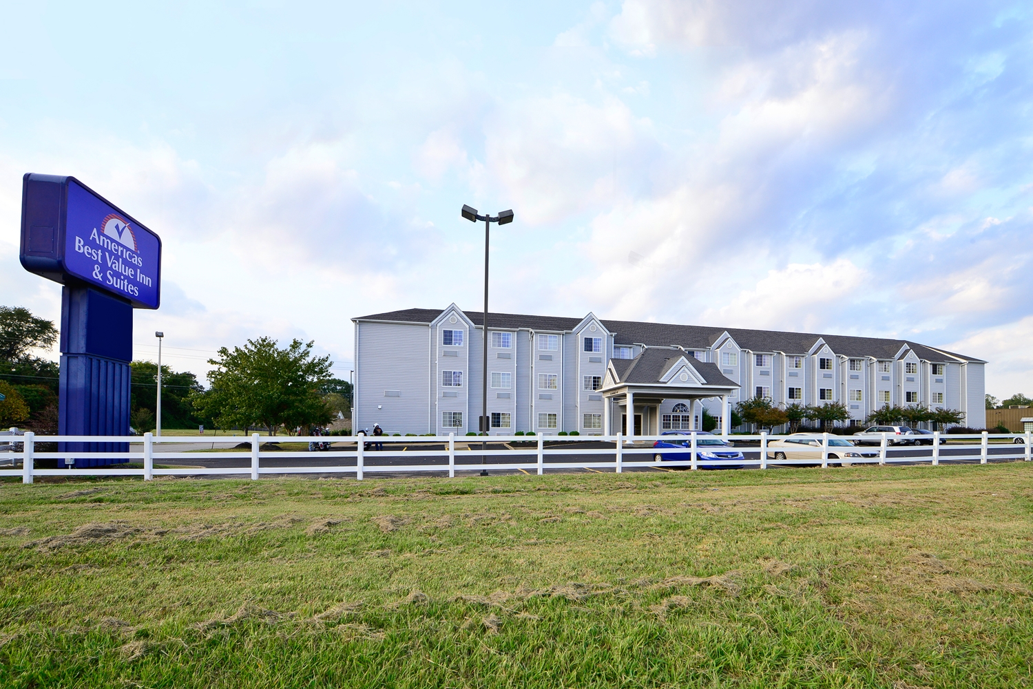 Americas Best Value Inn & Suites Jackson, TN 22/22