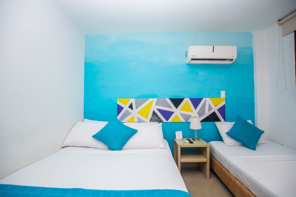 Hotel Taybo Beach 74/83