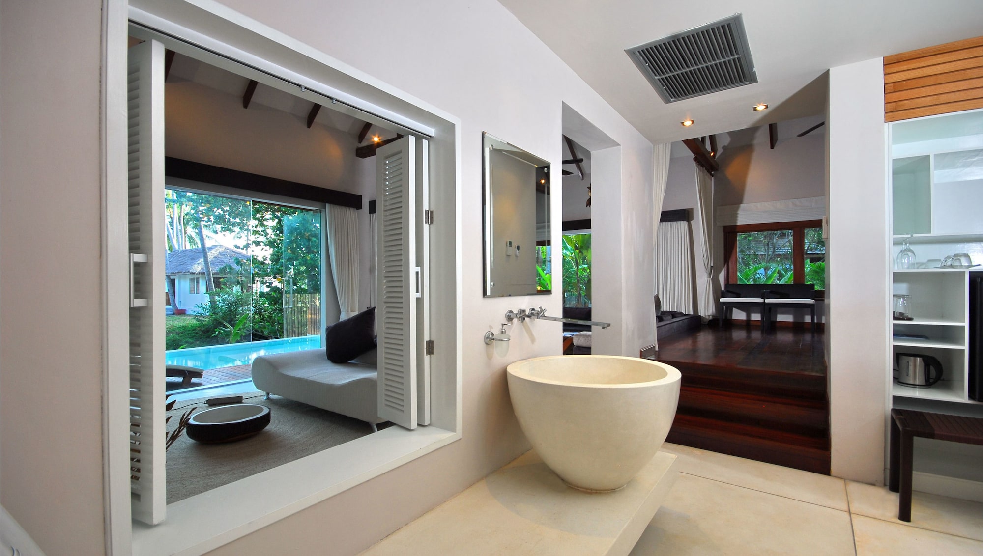 Royal Sea, Suite, Double Bed، Zara Resort (ex The Privilege Hotel Ezra Royal Beach) 6/8