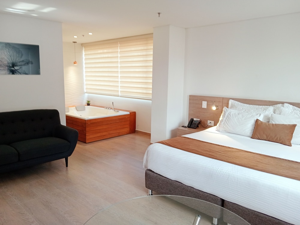 JUNIOR SUITE, STUDIO