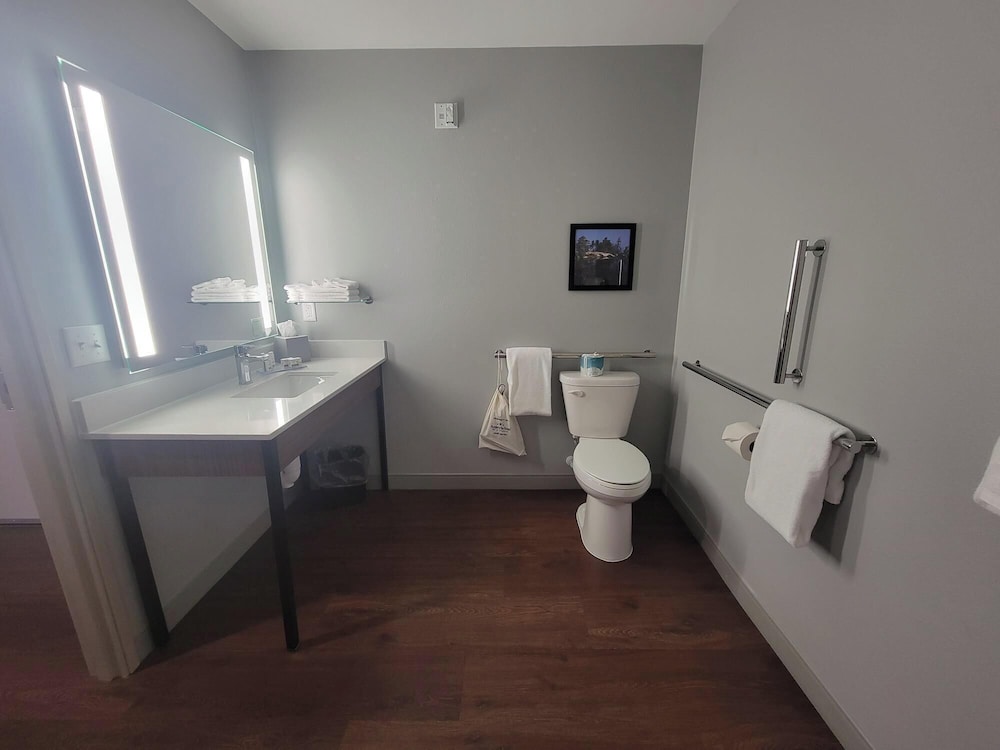 AmericInn by Wyndham International Falls Southwest 20/50