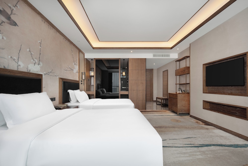 Grand Mercure Kunming South 12/47