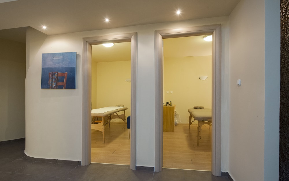 Alonissos Beach Bungalows And Suites Hotel 17/50
