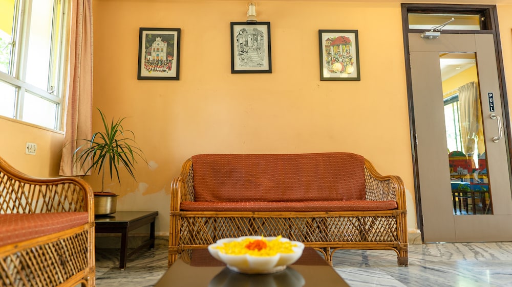 Hotel Gopika International 13/21