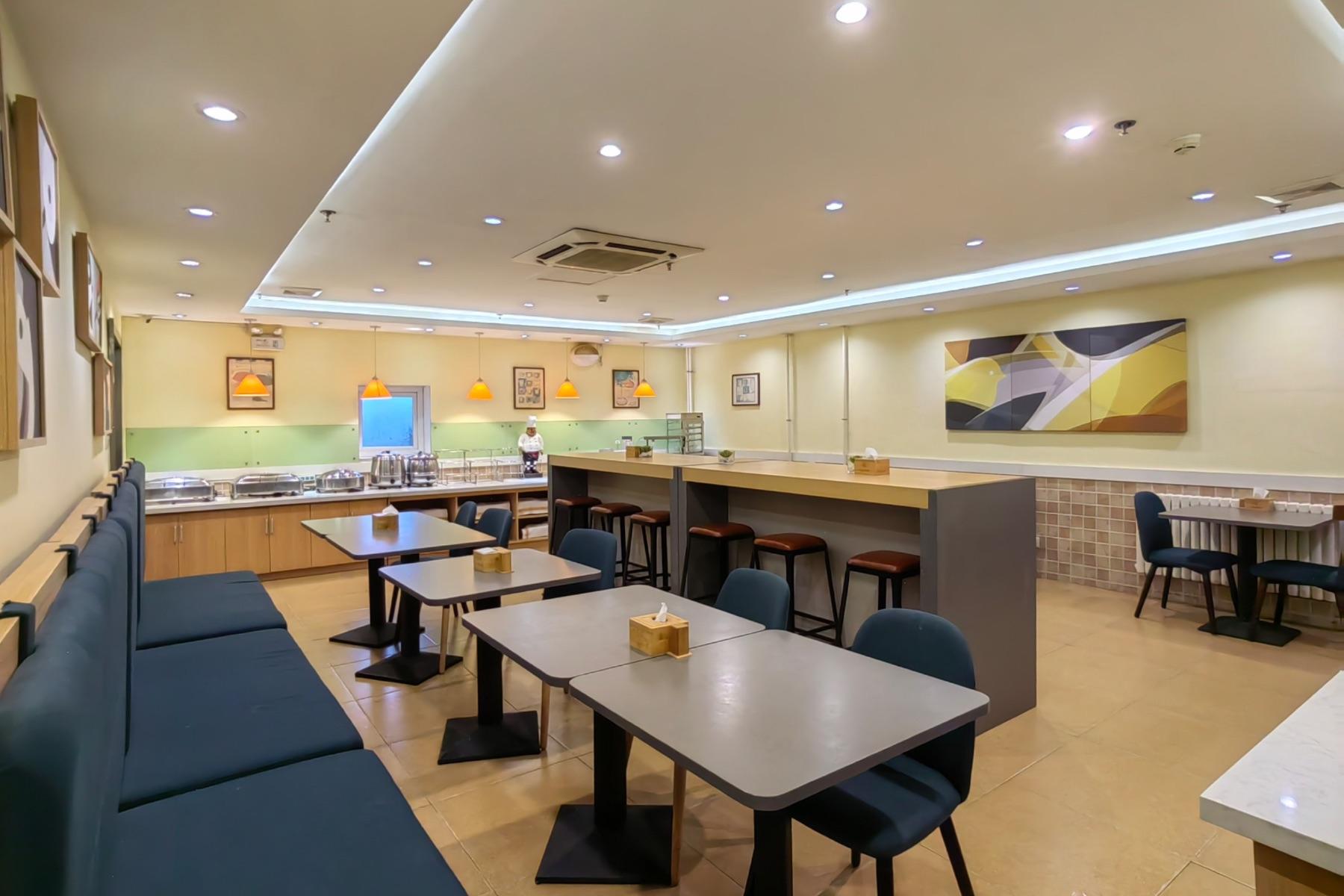 Home Inn Shenyang Zhangshi Development Zone Metro Station Branch 28/37