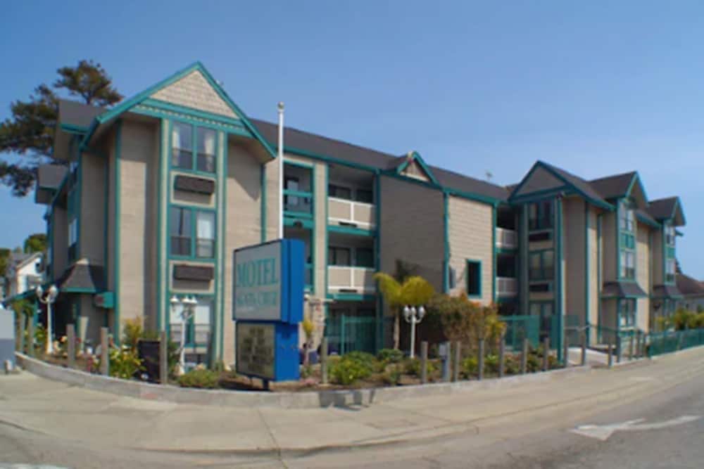 Motel Santa Cruz 6/53
