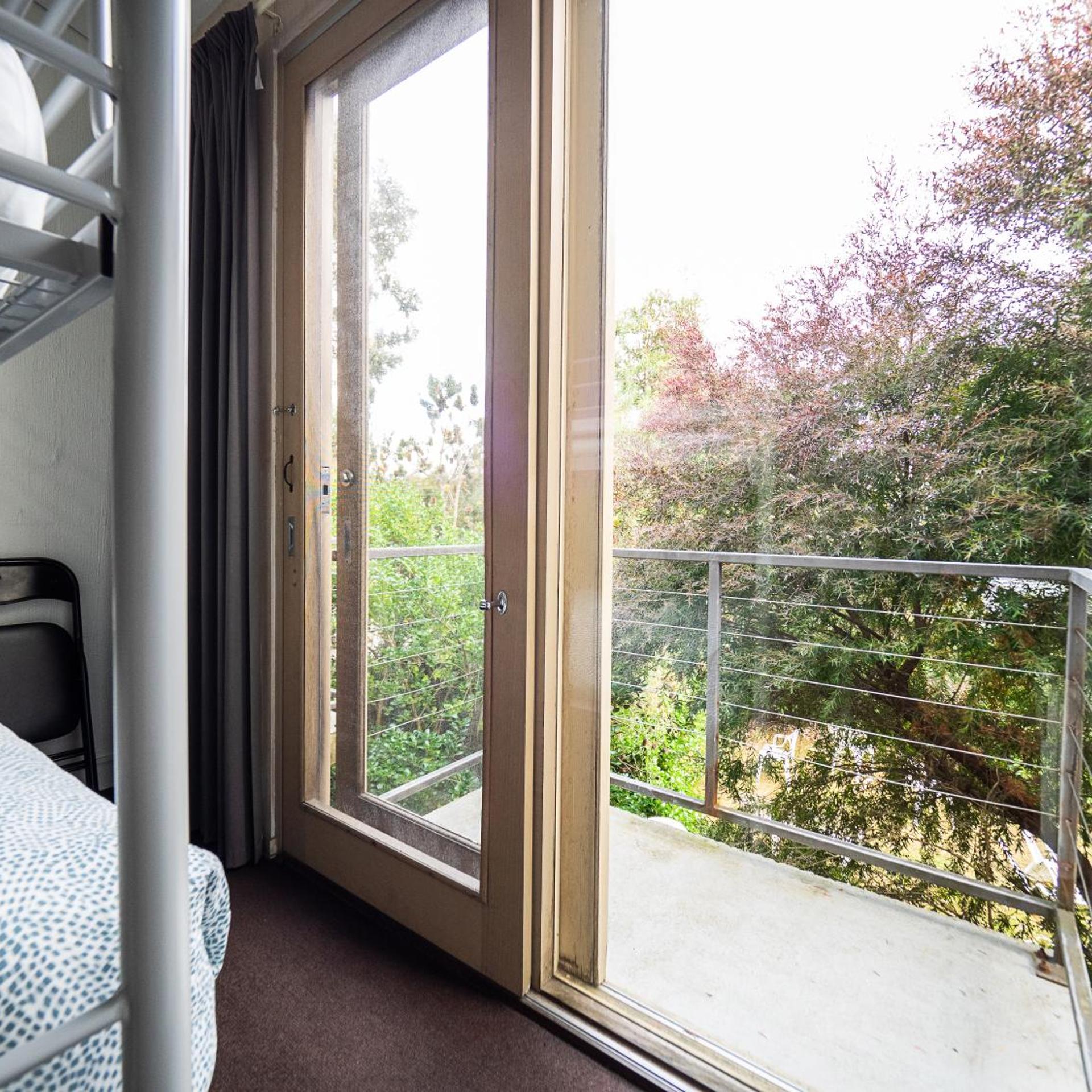 YHA Apollo Bay Eco 28/59