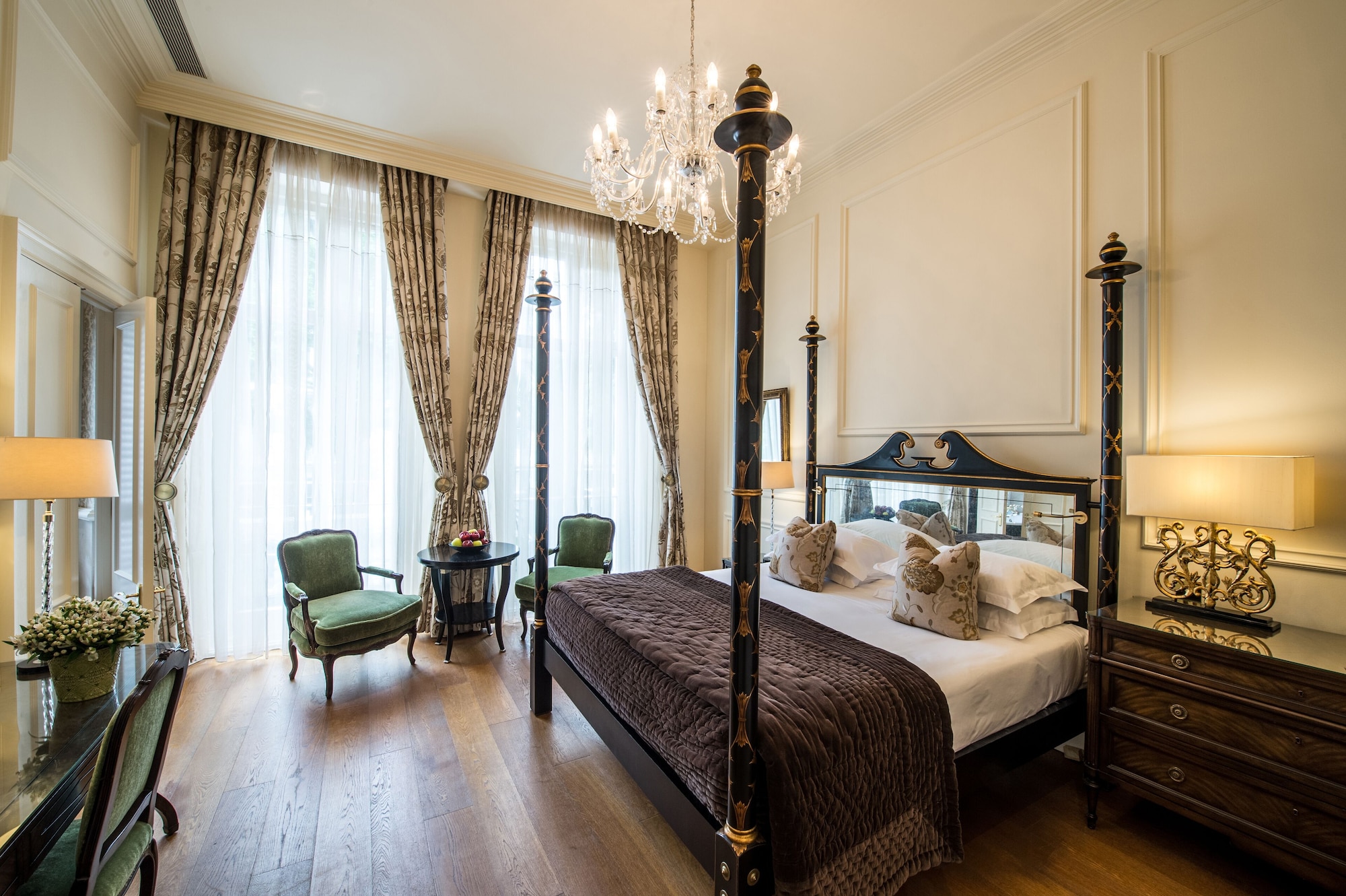 LUXURY, STUDIO, SUITE