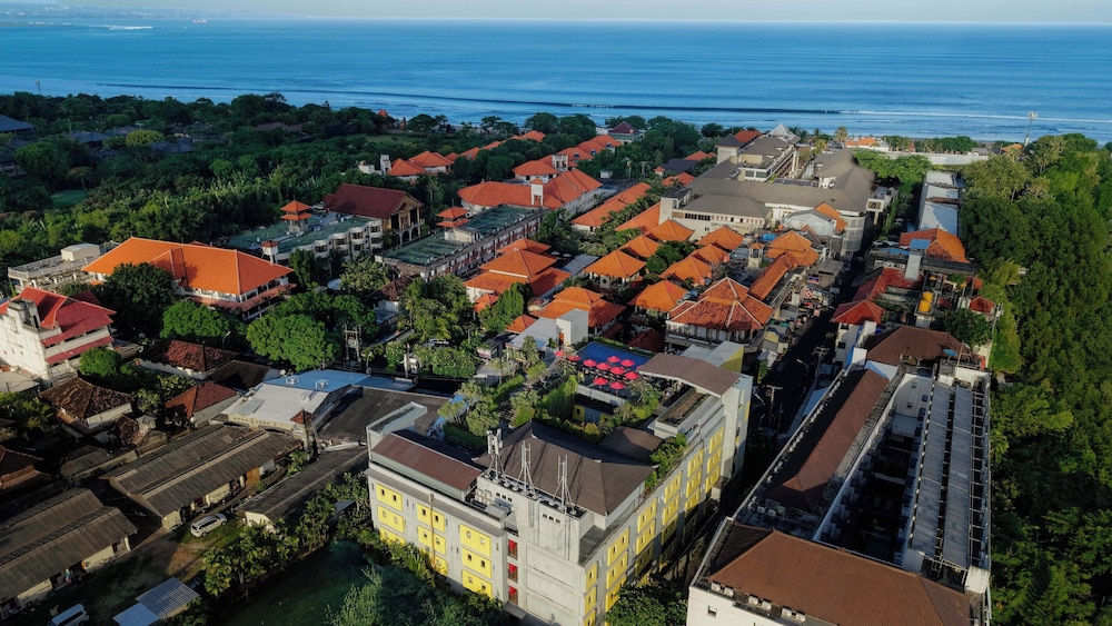 Sevn Legian 70/74