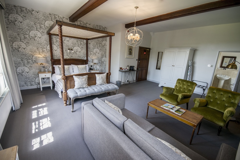 Stonehouse Court Hotel 56/80