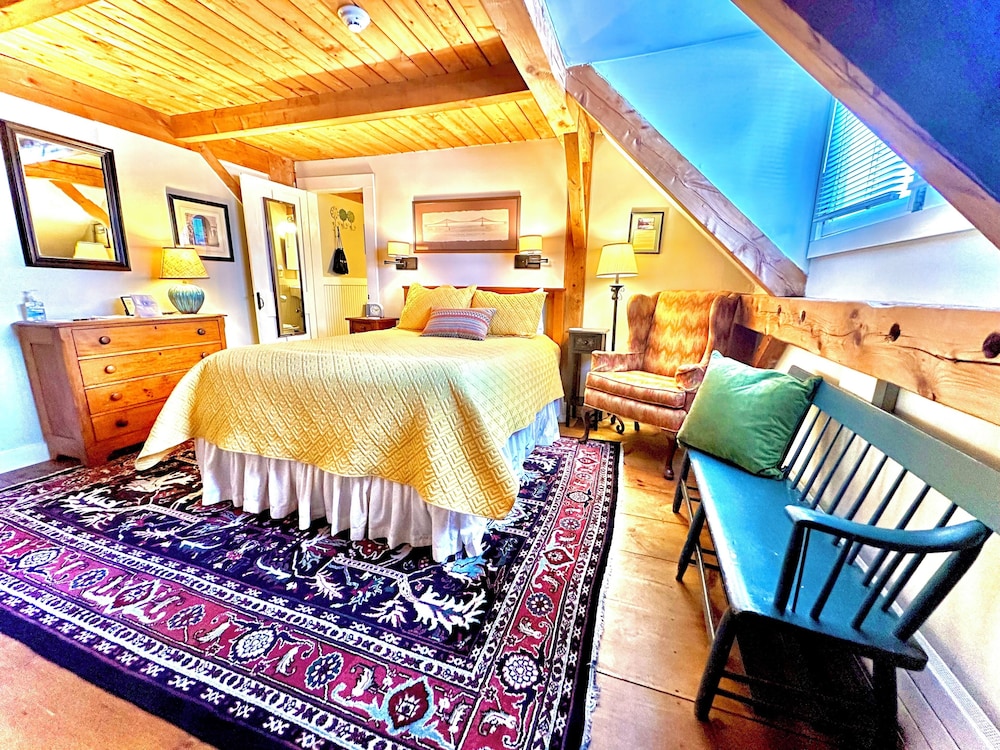 The Inn at Weathersfield 11/28