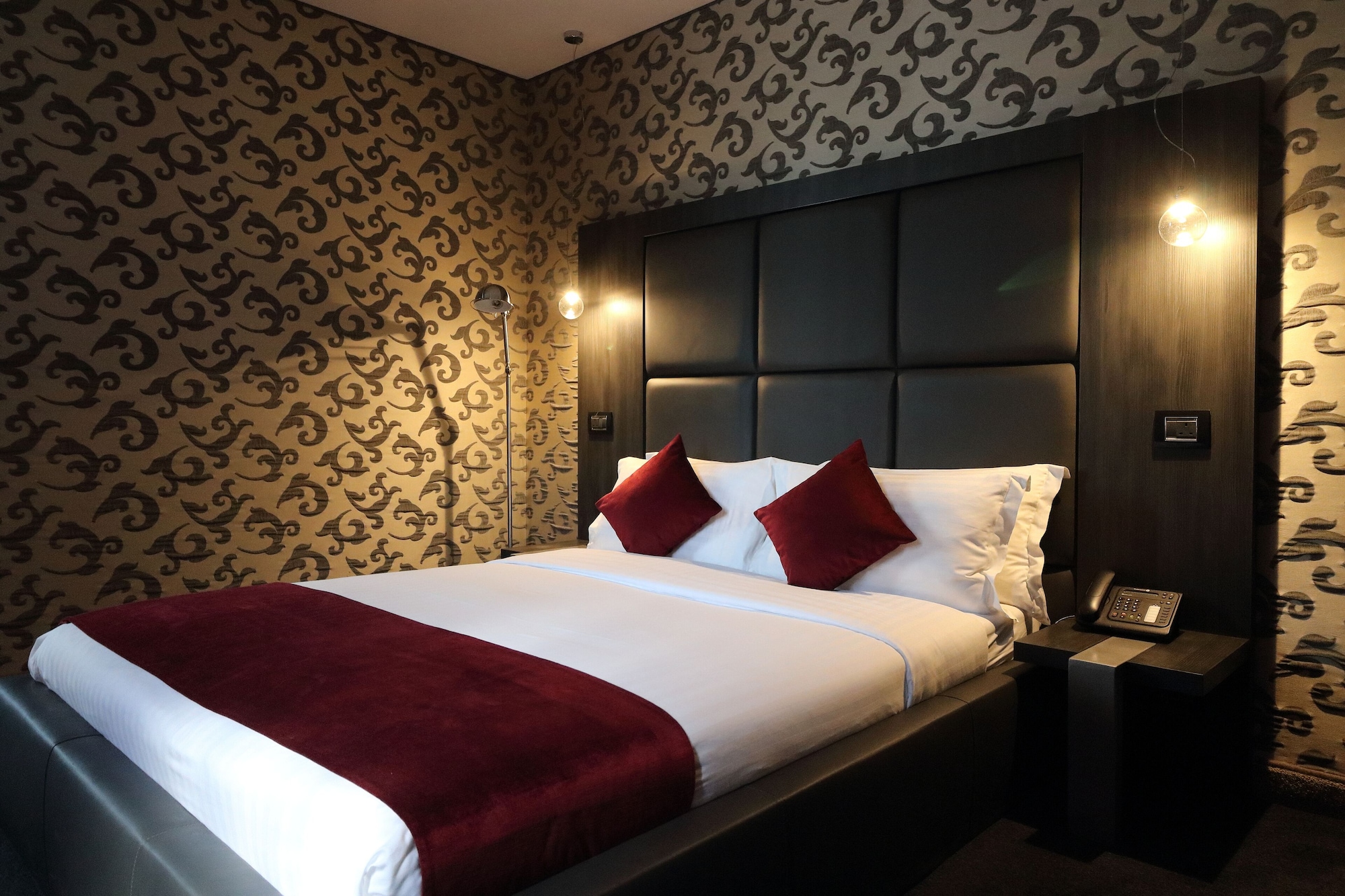 غرفة تنفيذية مزدوجة، The Bryson Hotel 2/10