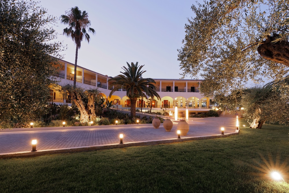 Paradise Hotel Corfu 30/39