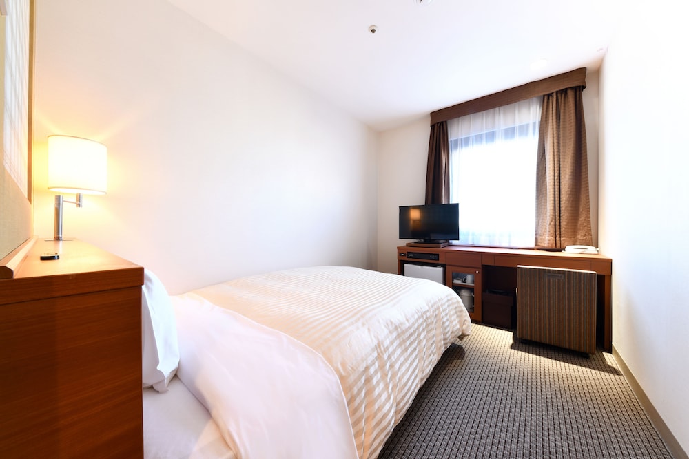 Vessel Inn Yachiyo Katsutadai Ekimae 13/67