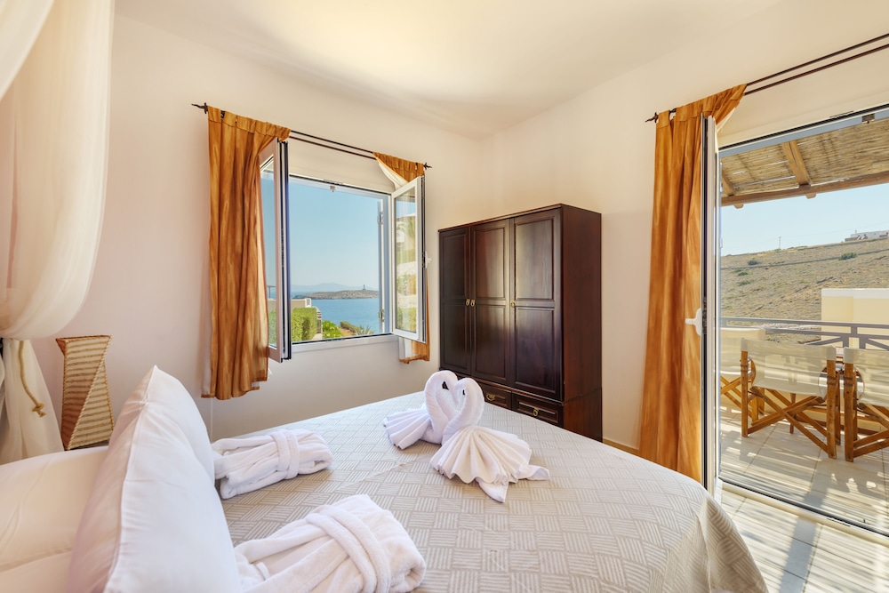 Sunrise Beach Suites 4/50