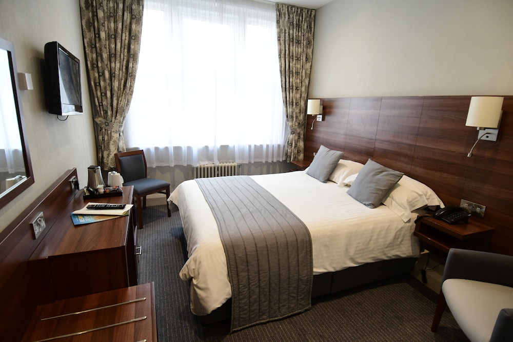 Trouville Hotel 19/76
