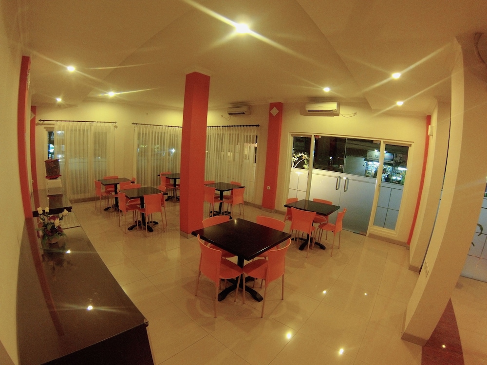 The Kanjeng Hotel Kuta 27/36