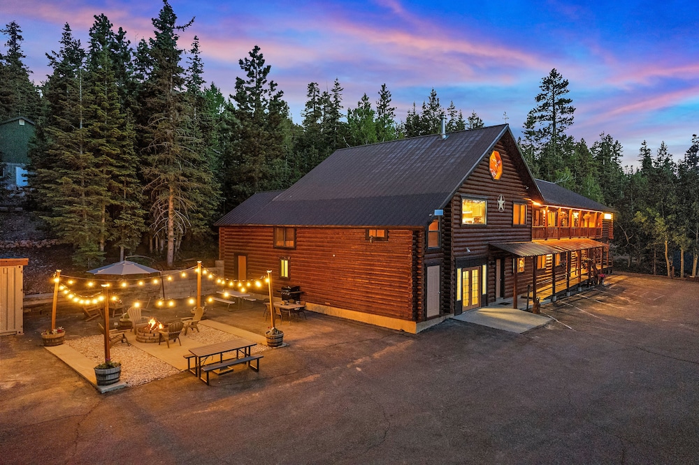 Duck Creek Village Inn 45/50