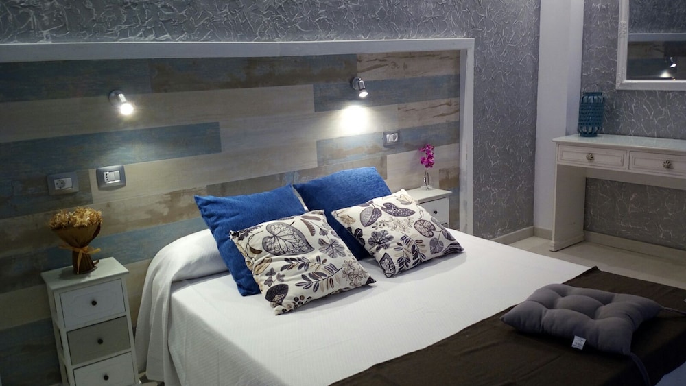 Sun Holidays Hotel 48/59