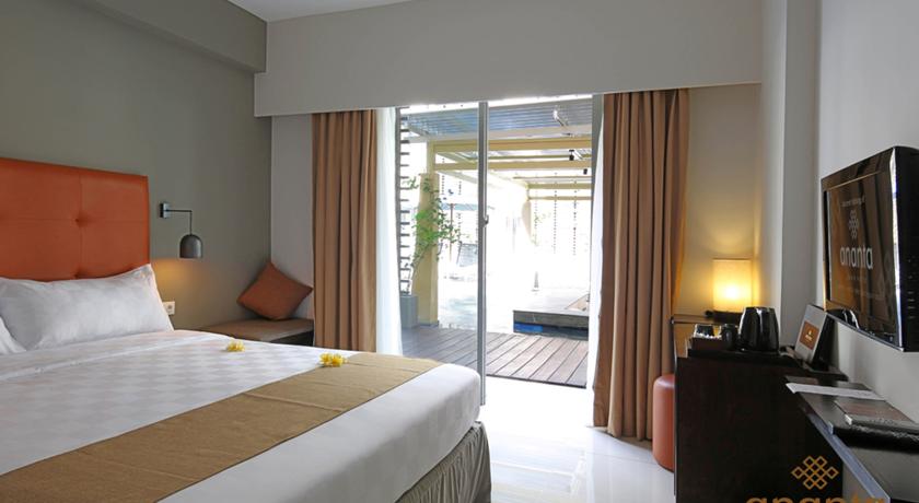 Deluxe, Double or Twin Bed
