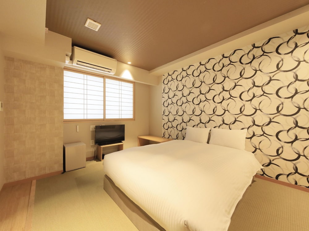 DELUXE, DOUBLE BED, ANNEX