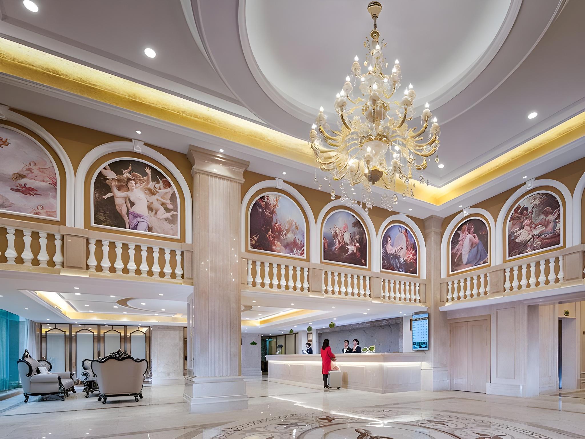 Vienna Hotel (Chongqing West Railway Station Baguocheng) 6/34