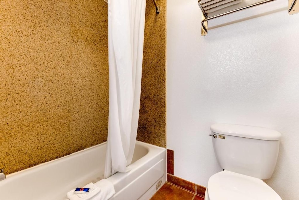 Motel6 San Jose, CA - Convention Center 53/60