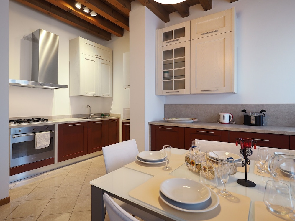 Venetian Style 1 25/38