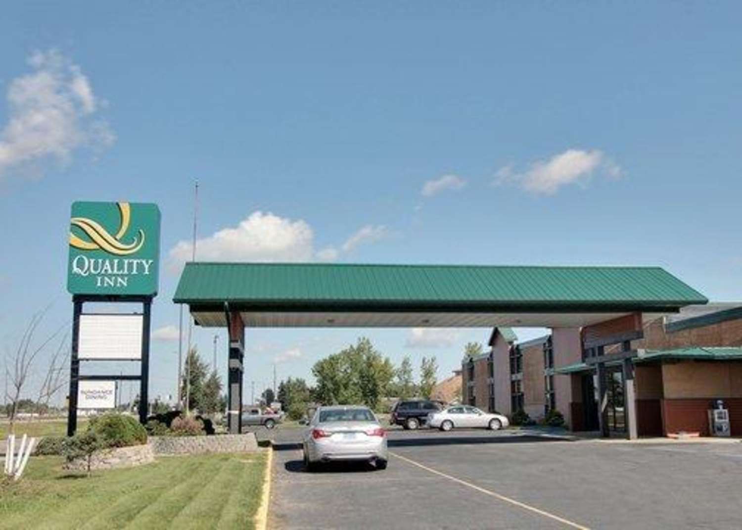 Quality Inn Thief River Falls, MN 22/23