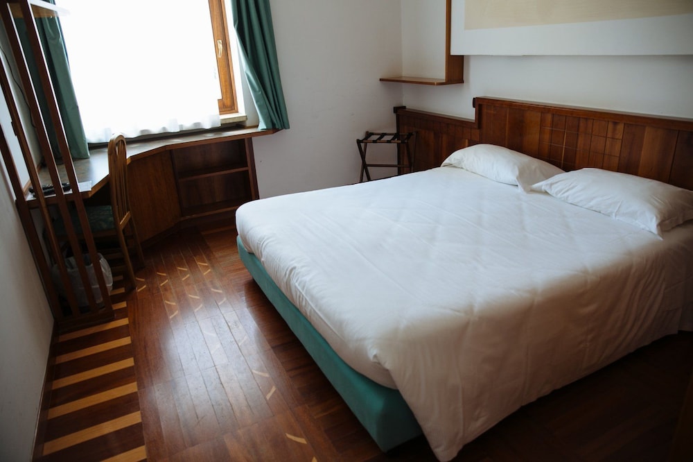 Best Western Hotel Carlo Felice 33/56